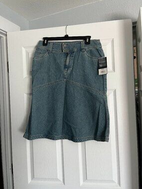 Sanoma jean skirt size 6  new with tags